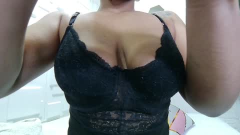 Melissa online show from January 27, 1:30 pm