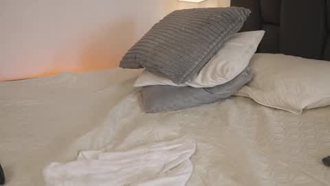 On vacation until Monday online show from October 6, 5:40 pm