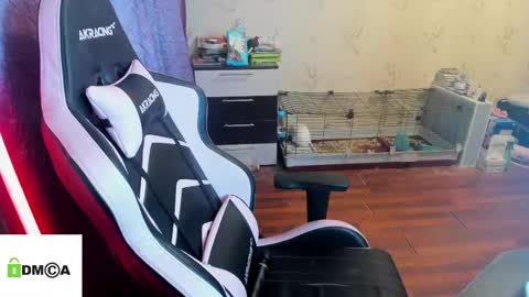 melisanilson online show from April 18, 9:58 pm