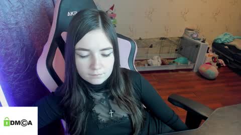 melisanilson online show from February 7, 3:32 am