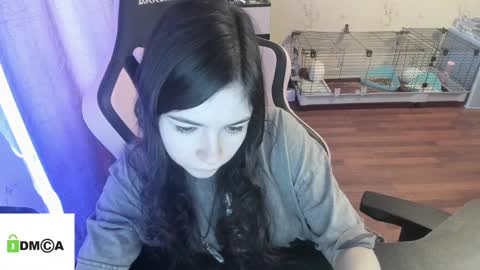 melisanilson online show from March 8, 5:14 am