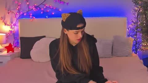 MelissaCrayzy online show from March 18, 6:18 am