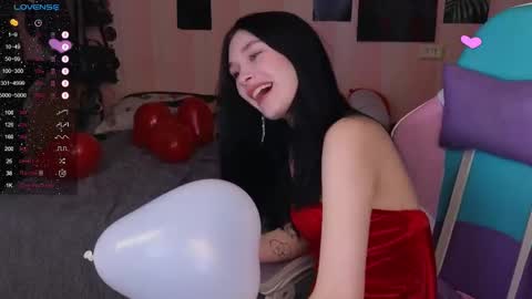 Freya  IM NONUDE online show from January 20, 10:15 pm