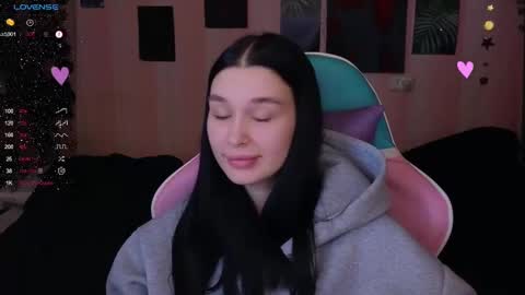 Freya  IM NONUDE online show from January 19, 9:45 pm