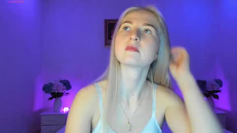 Mellina online show from March 11, 10:09 pm