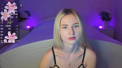 Mellina online show from September 20, 7:12 pm