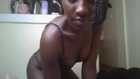 mellisagal online show from January 9, 7:40 pm