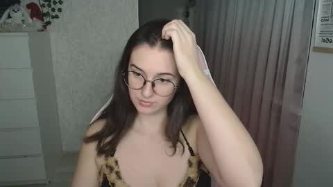 mellonmayre online show from December 18, 8:02 pm