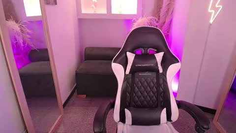 melody701583as online show from March 5, 3:19 pm