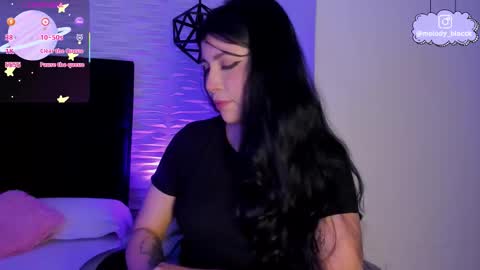 Melody online show from November 11, 8:39 pm