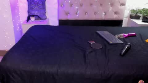 melody online show from October 28, 12:27 am