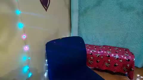 Melody online show from December 17, 2:17 am