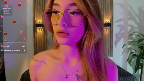 melodylanee online show from February 13, 11:23 am