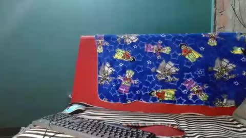 mely tomson online show from January 12, 7:46 am