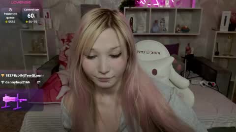 MeowkaKitty online show from April 22, 3:47 am