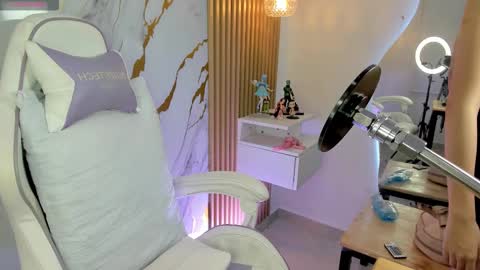 meridacute_ online show from October 21, 8:02 pm