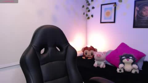 Merilyn  online show from October 3, 4:39 am