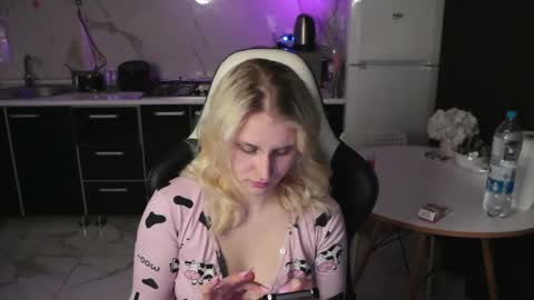 Merty online show from April 16, 9:39 pm