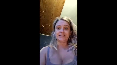 messyjessy0928 online show from May 2, 11:24 am