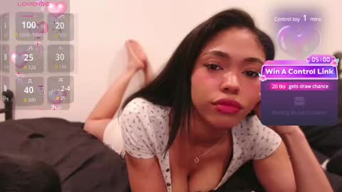 mew2wo online show from December 13, 6:31 am