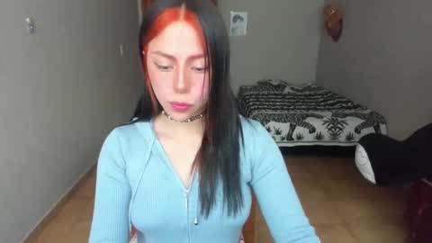 Mey online show from December 8, 9:41 pm