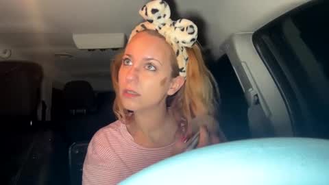 mezzy69 online show from January 17, 10:11 am