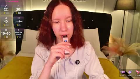 Mia online show from July 7, 6:21 pm