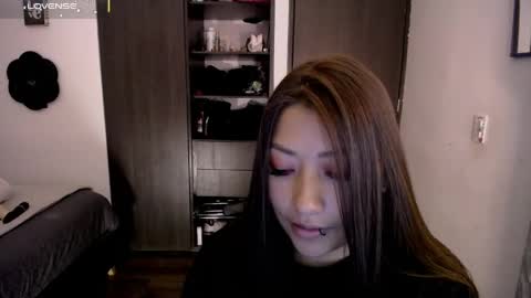 Mia zoe online show from June 3, 6:02 pm