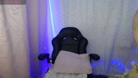 miaa  online show from April 11, 3:34 am