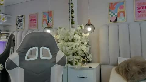 mia__bailey_ online show from June 2, 3:07 am