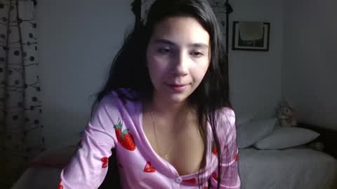 Mia online show from January 17, 1:04 am