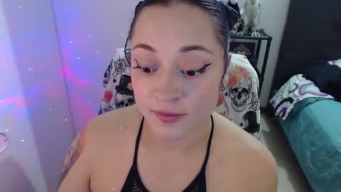 mia online show from January 31, 10:10 pm