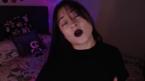 mia online show from January 25, 12:59 am