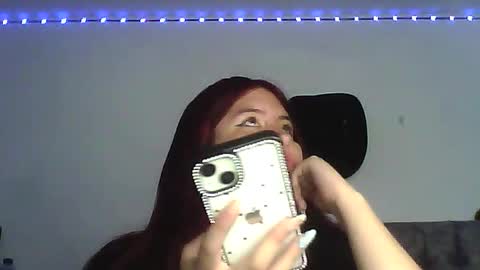 mia_berris online show from June 19, 12:19 pm