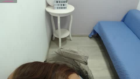 Mia online show from January 22, 1:42 pm