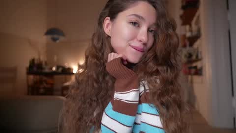 Mia online show from November 16, 6:41 pm