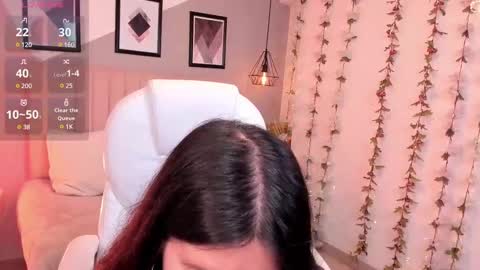 Mia online show from February 25, 12:27 pm