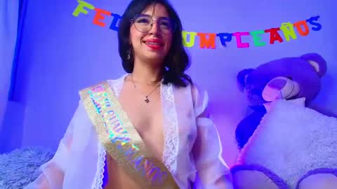 Mia flames online show from November 24, 4:03 am