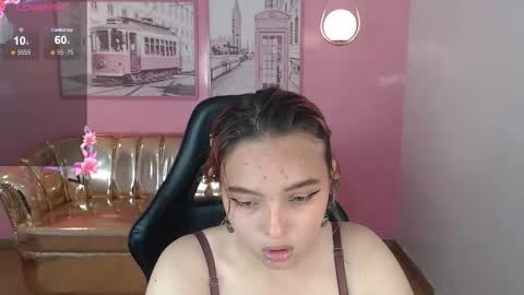 Mia online show from November 1, 3:16 pm