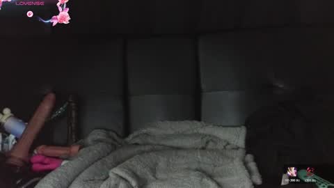 Golden ones online show from February 16, 3:23 pm