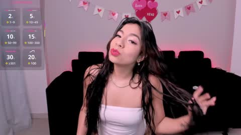 Mia online show from February 2, 12:57 pm