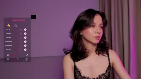 Mia online show from September 9, 4:51 pm