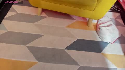 Val  online show from February 5, 3:45 am