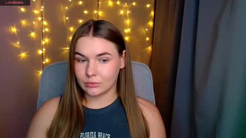 mia_lemm online show from September 25, 12:04 pm