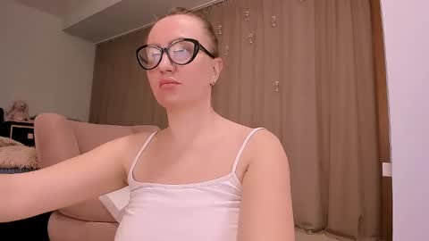 Alicia online show from February 11, 10:58 am