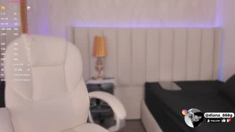    online show from October 6, 3:18 pm