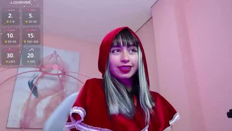 Mia  online show from December 19, 1:14 pm