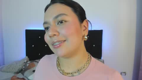 Mia Roux online show from March 5, 5:25 am