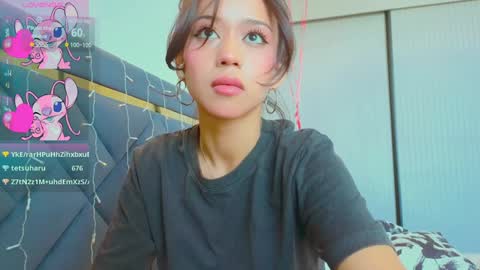 Mia online show from February 2, 7:52 am