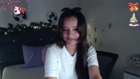 mia_sweetdc online show from December 26, 9:37 pm